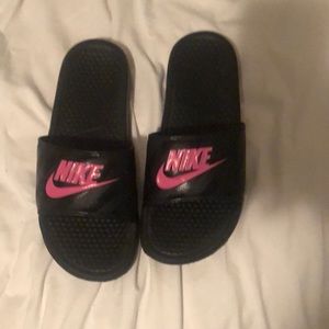 Nike slides